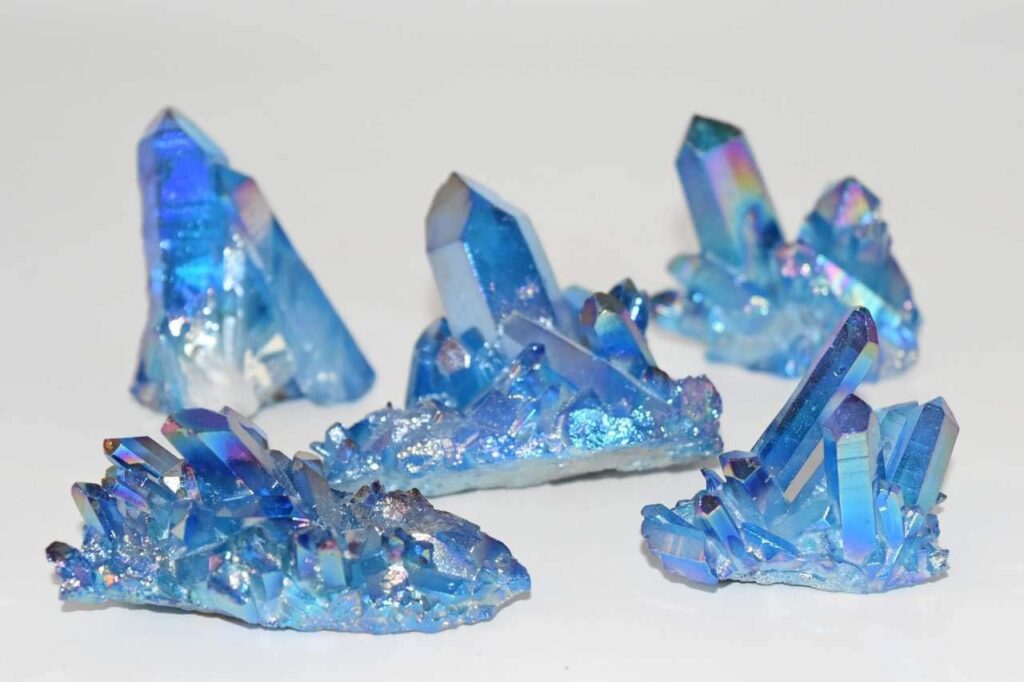 Cristales de cuarzo azul